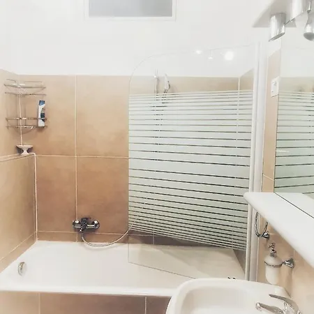 Guest house Ccc Short Term Ccc